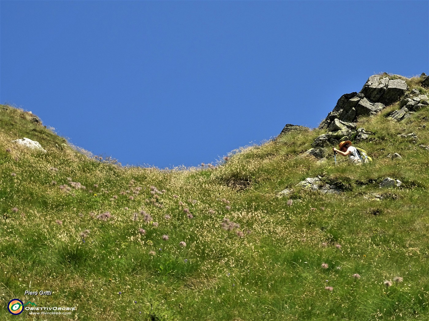 60 E siamo ormai alla Bocchetta di Budria (2216 m).JPG